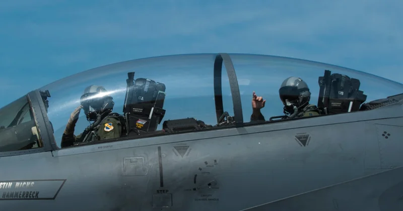 The Economist ten dikkat çeken yazı: İran pilotu yakalarsa, savaşta dengeler değişir Sözcü Gazetesi