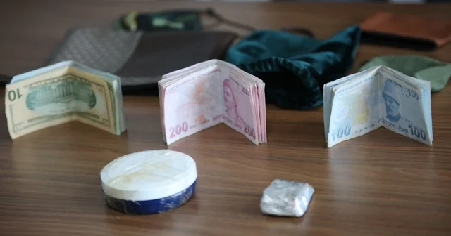 Otobüste unutulan içinde 600 bin liralık altın ve bir miktar para olan çanta sahibine ulaştırıldı Batman Haberleri