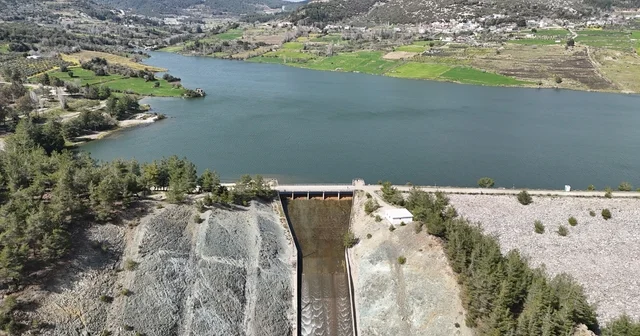 Hatay da 3 ayda kentin 547 günlük içme suyu depolandı Kentte yılın ilk 3 ayında metrekareye 797 kilogram yağış düştü Hatay Haberleri