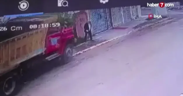 Kocaeli de korkunç olay! Freni patlayan kamyon yaşlı adamı ezdi geçti