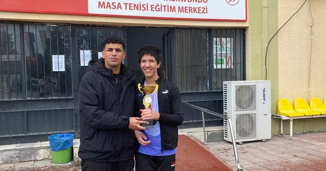 Aliağa nın özel sporcularından çifte şampiyonluk İzmir Haberleri