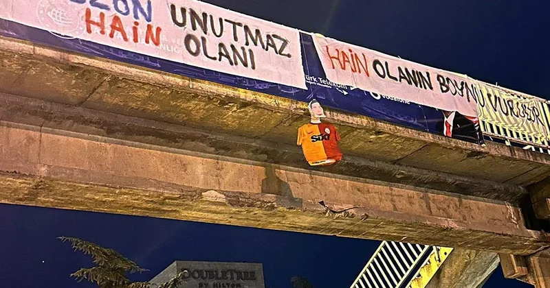 Sözün bittiği yer! Trabzon da Uğurcan Çakır a olay pankart