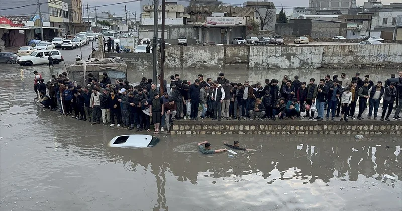 Irak ın Erbil kentinde etkili olan yağış hayatı olumsuz etkiledi