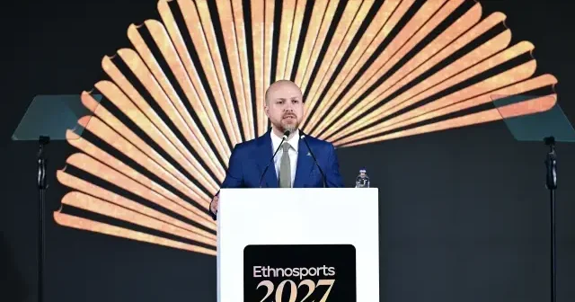 Bilal Erdoğan: Teneffüs zilini bekleyen çocukların füze seslerine maruz bırakılmasını asla kabullenemeyiz VİDEO İZLE