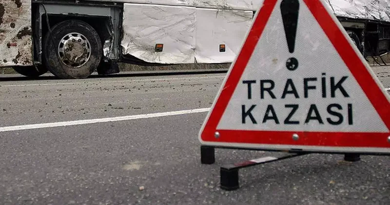 Otomobil ile tır çarpıştı: 2 yaşındaki çocuk hayatını kaybetti