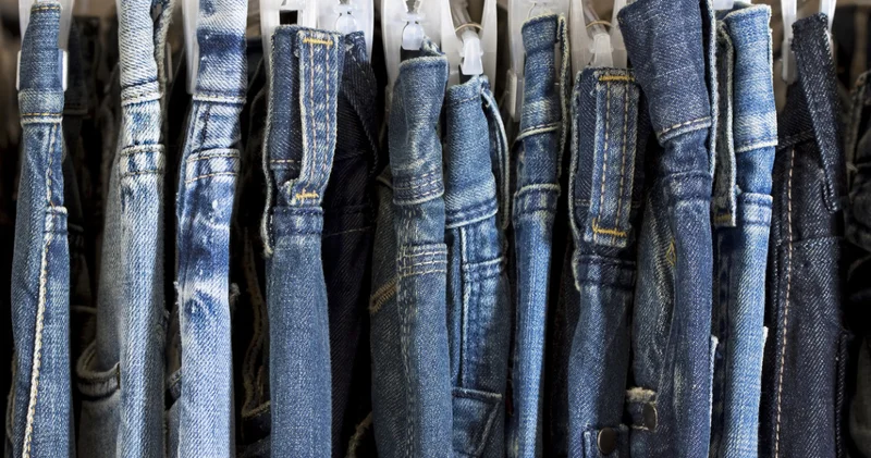 Ne zamandır kot pantolon giyiyoruz? Günümüz modasının vazgeçilmez parçası bakın hayatımıza nasıl girdi…