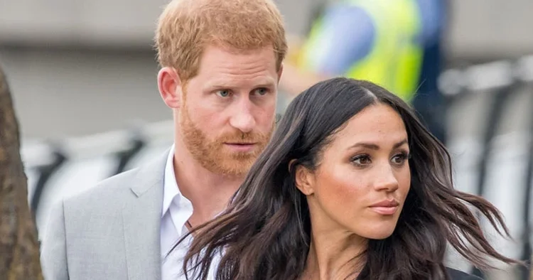 Aralarına hayatın en önemli gerçeği girdi...Yetti artık para avcılığın... İtibarımız yerlerde sürünüyor!