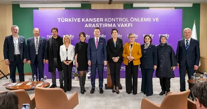 ‘Kanserle mücadele yalnızca tedaviyle kazanılamaz’