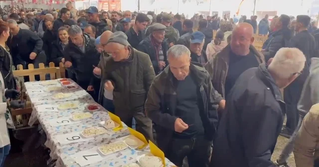 Halk jüri oldu, en iyi keçi peynirini vatandaş seçti Tekirdağ da keçi peynirleri yarıştı: En lezzetlisi halk oylarıyla seçildi Tekirdağ Haberleri