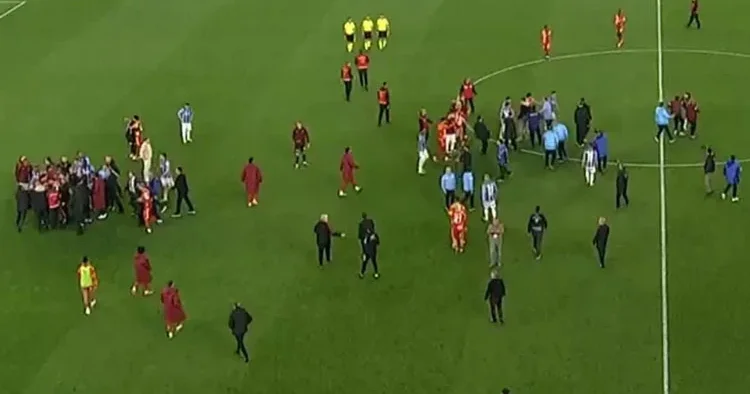 Trabzon da maç sonu olay çıktı, Abdülkerim Bardakcı kırmızı gördü!