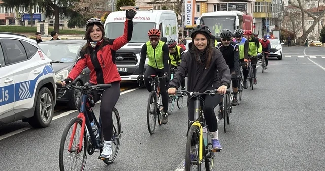 Tekirdağlı bisikletçiler, şehitler anısına Çanakkale ye pedal çeviriyor Tekirdağ Haberleri