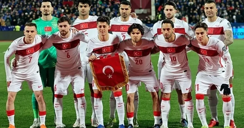 Milli marş için Sinan Akçıl a rakip çıktı: Ünlü isim sözlerini bile yazıp paylaştı