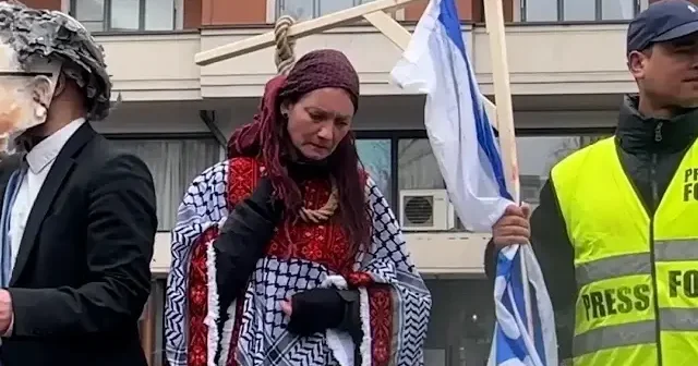 İsrail in Gazze ve Lübnan a yönelik saldırıları İsveç te protesto edildi VİDEO İZLE