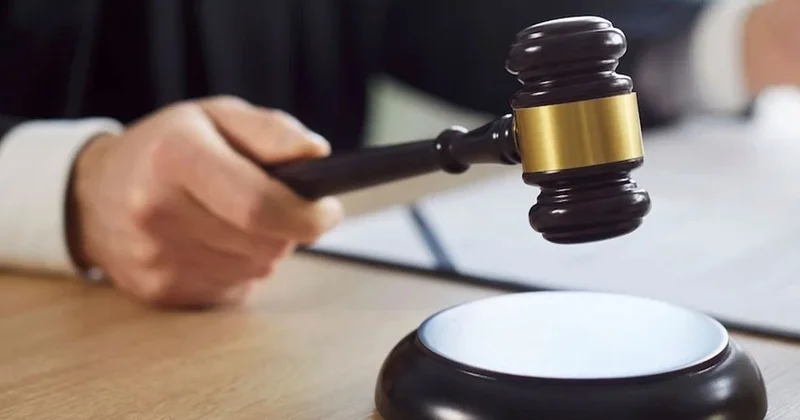 Mahkeme kararı: Patrona niteliksiz demek hakaret sayılmadı