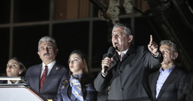 Özel, Bursa da miting düzenledi Son dakika haberleri