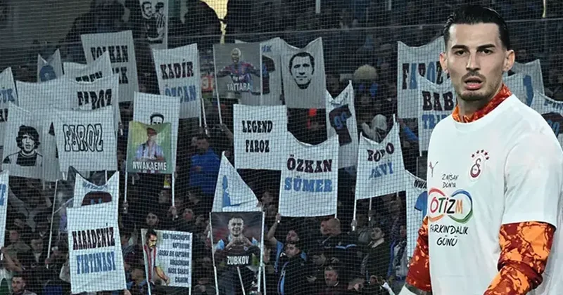 Tribünlerden yoğun tepki! Maç öncesi Trabzonspor taraftarından Uğurcan Çakır pankartı Fanatik Gazetesi Trabzonspor (TS) Haberleri Spor