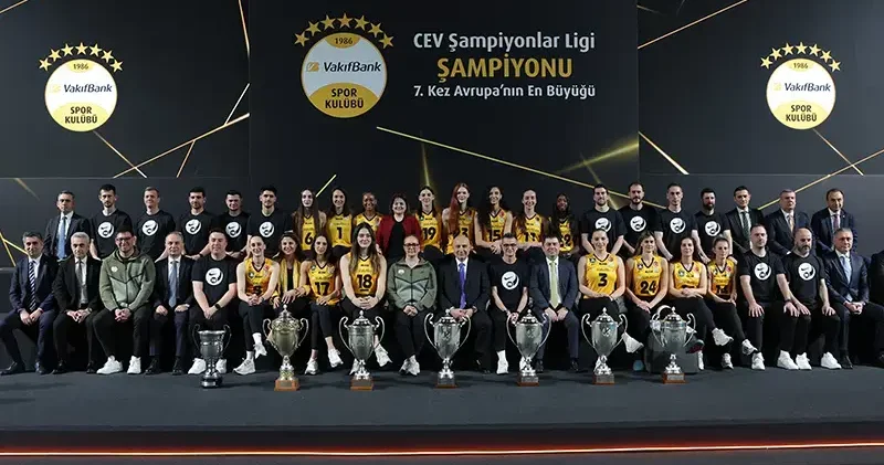 CEV Şampiyonlar Ligi şampiyonu VakıfBank için medya günü düzenlendi