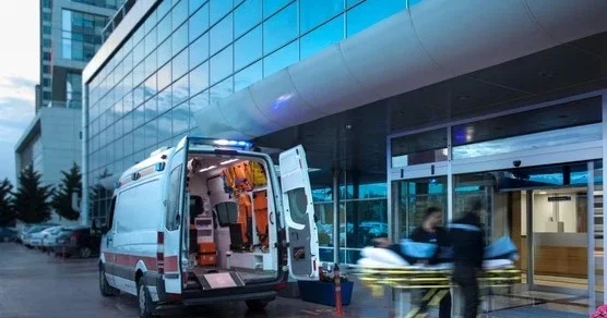 Mersin de zehirlenme faciası: Anne ve baba yoğun bakımda, iki kardeş hayatını kaybetti