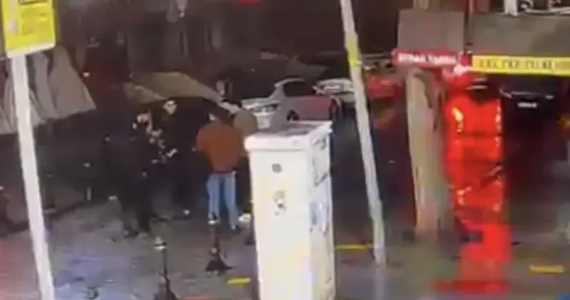Bahçelievler de kız arkadaşının doğum gününde çıkan kıskançlık kavgasında öldü; 3 kişi yaralandı