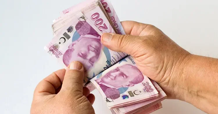 Türk lirasıyla dış ticaret 500 milyar lirayı aştı