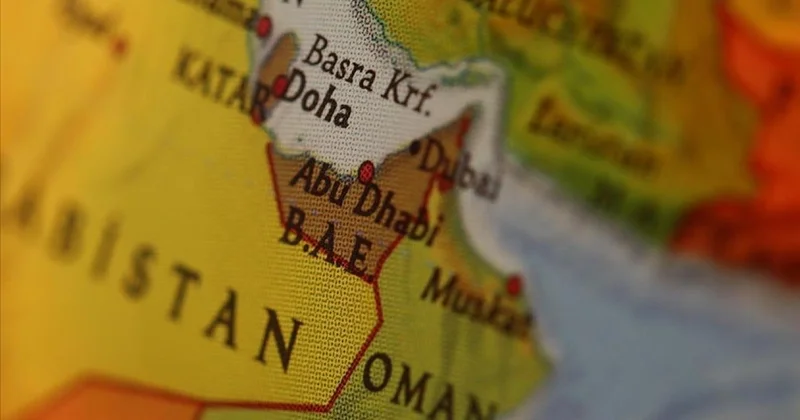 İngiltere Deniz Ticaret Örgütü: BAE açıklarında bir petrol tankerine mühimmat isabet etti