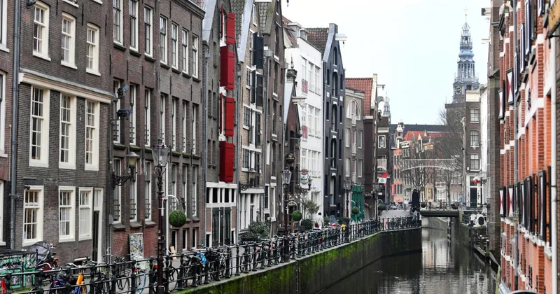 Amsterdam et ve fosil yakıt reklamlarını yasakladı