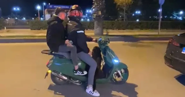 Sokak köpeği motosiklete binmek istedi; o anlar kamerada Zonguldak Haberleri