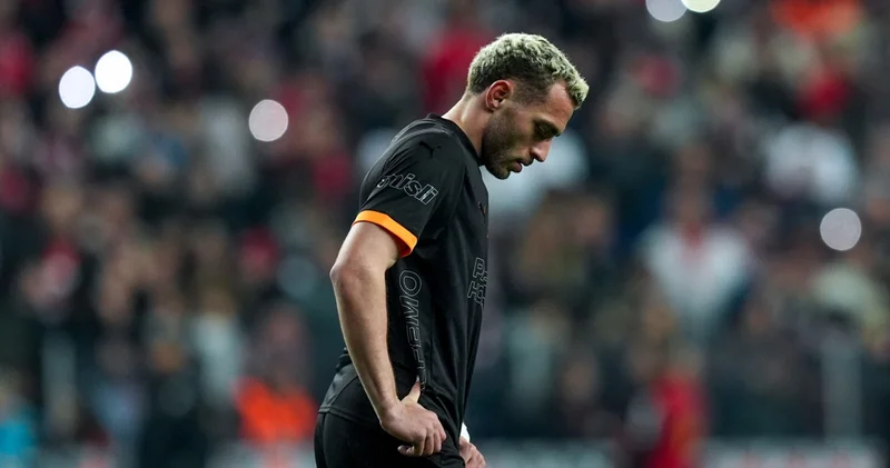Galatasaray geri düşünce çeviremiyor!