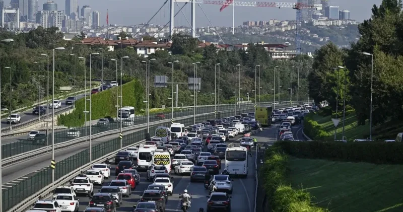 İstanbul da yarın ulaşıma kapanacak yollar açıklandı: İşte alternatif güzergahlar İstanbul Haberleri