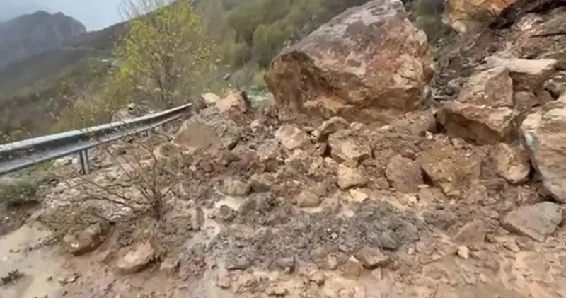 Sivas ta heyelan: 5 köy ulaşıma kapandı