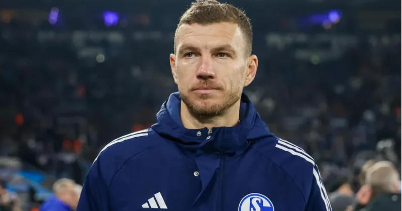 Edin Dzeko dan 40 yaşında tarihi imza! 15 yıl sonra geri dönüyor Sözcü Gazetesi