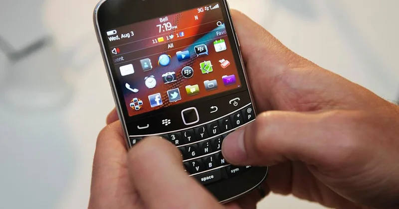 Efsane marka geri döndü! Artık telefonları değil araçları yönetiyor