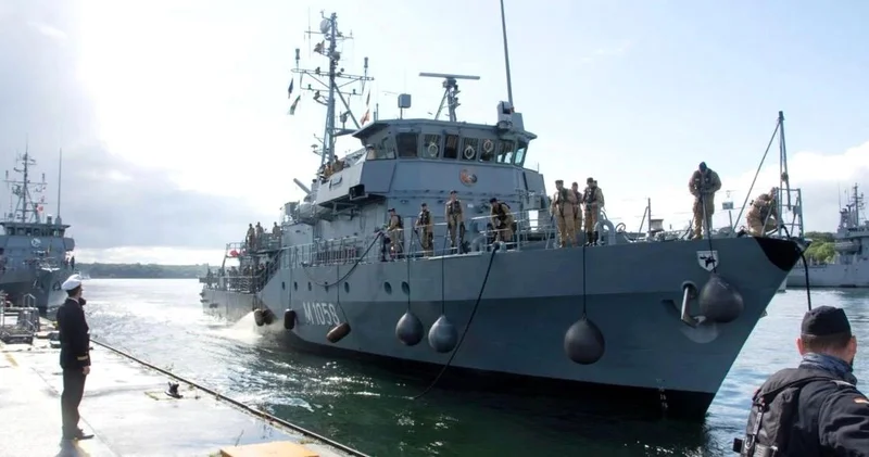 Alman mayın arama gemisi Fulda, muhtemel Hürmüz Boğazı görevi için yola çıktı