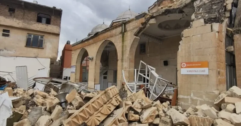 Fırtınanın ağır hasar verdiği Şanlıurfa da eğitime 4 gün ara verildi!