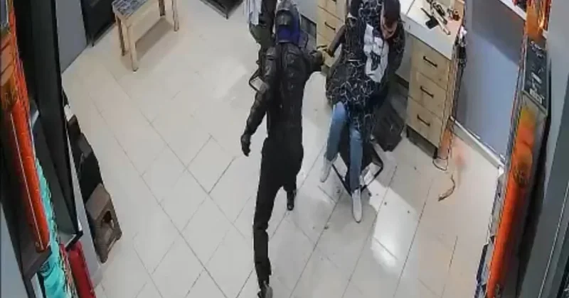 Okul ve hastanelere şart oldu: Yeni moda silahlı saldırgan sigortası Sözcü Gazetesi