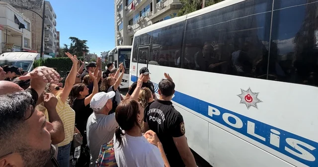 Buca Belediyesi yolsuzluk operasyonu: Memurun 13 yarış atı çıktı Dijital incelemelerde belediye başkanına ait 400 bin TL lik rüşvet dekontu ve bankamatik memuru itirafı da dosyaya girdi İzmir Haberleri