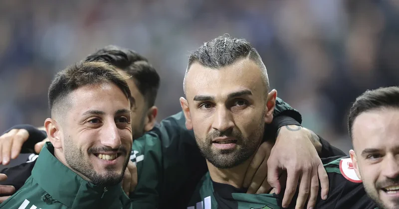 Kocaelispor, Serdar Dursun ve Ahmet Oğuz a veda etti
