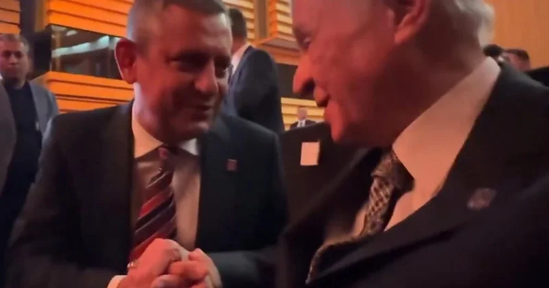 Özgür Özel ile Devlet Bahçeli den samimi sohbet