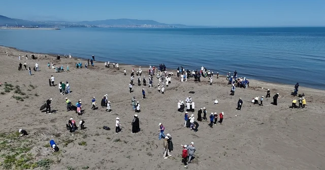 Samsun da sahil ve deniz dibi temizliğiyle çevre farkındalığı oluşturuldu Samsun Haberleri