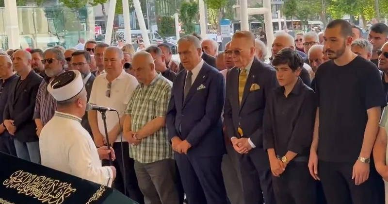 Reha Muhtar ın hayatındaki kadınlar cenazesinde yoktu