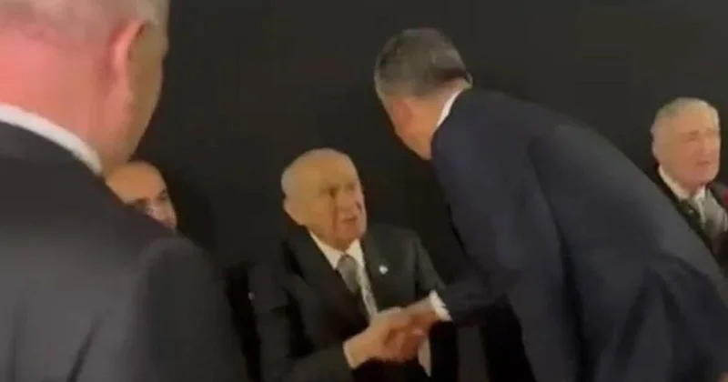 Bahçeli ve Özel, Koç Holding in resepsiyonunda bir araya geldi