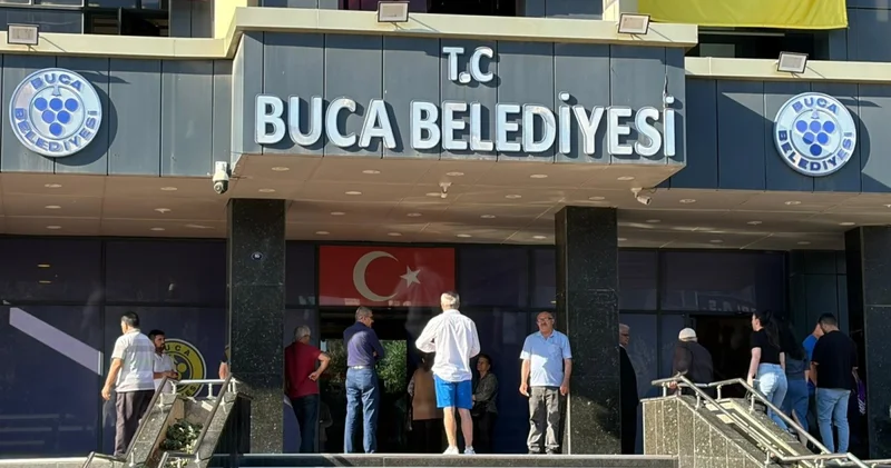 13 yarış atlı belediye memuru