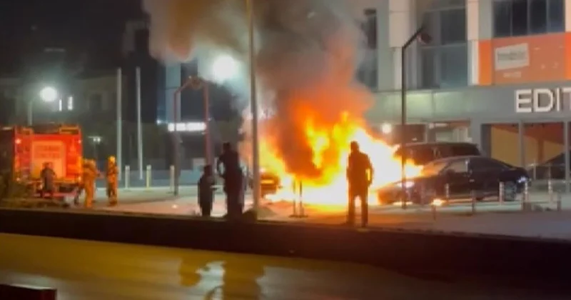 Korkunç şüphe! İstanbul da lüks araçlar kül oldu Sözcü Gazetesi