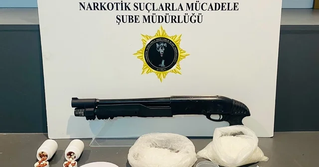 Samsun da zehir tacirlerine gözaltı: 831 gram metamfetamin ele geçirildi Samsun Haberleri