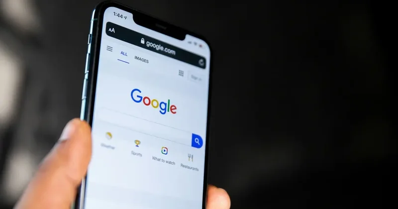 Google Fotoğraflar a yapay zeka destekli gardırop özelliği geliyor! Kendi fotoğraflarınızla kombin yapabileceksiniz