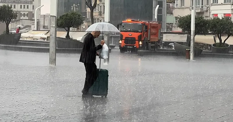 SON DAKİKA İstanbul da yağmur başladı! Valilik ve AKOM uyarmıştı