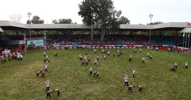 Kırkpınar da çeyrek finalistler belli oldu Er meydanında nefes kesen mücadele Edirne Haberleri Habertürk Yerel Haberler