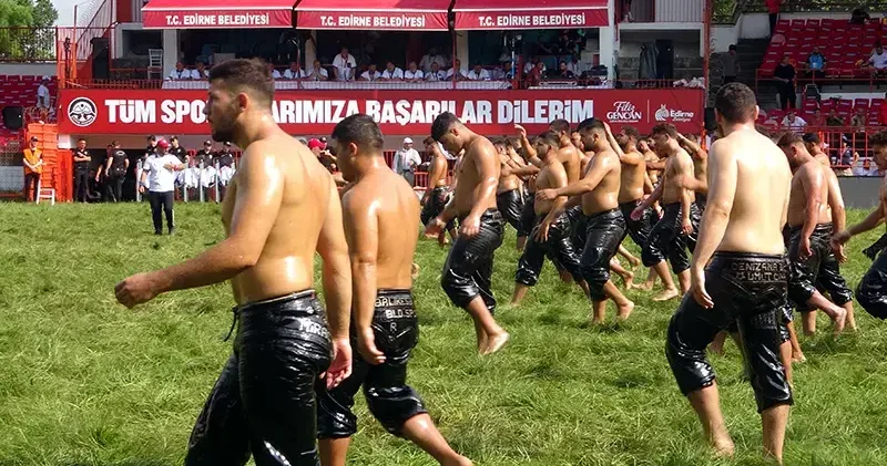 Kırkpınar’da ikinci gün güreşleri başladı
