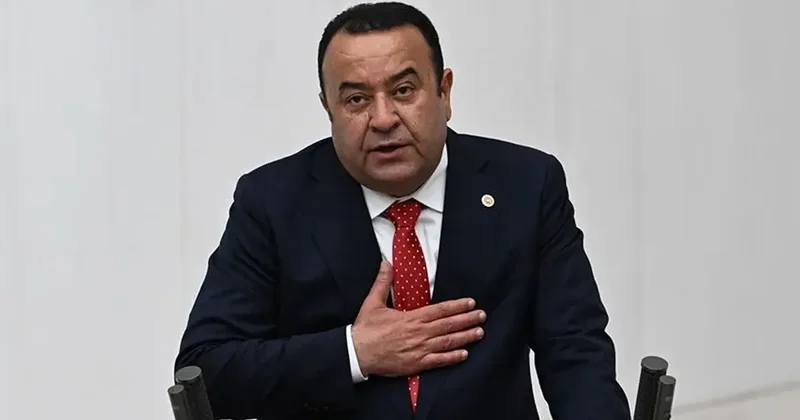 Son dakika CHP Ankara Milletvekili Adnan Beker istifa etti!
