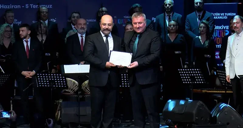 Bursa nın fethinin 700 üncü yılı beste yarışmasında ödüller sahiplerini buldu